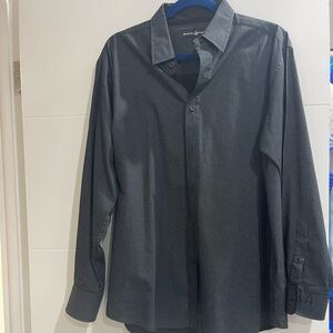 New shirt never worn Size L